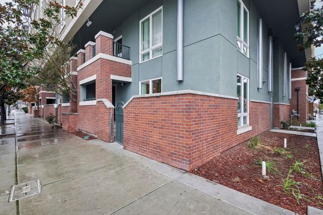 1511 Jefferson St Unit TH11, Oakland, CA 94612