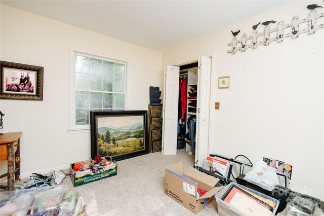 100 Wolf Shoals Drive, Hendersonville, NC 28739