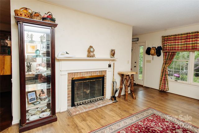 100 Wolf Shoals Drive, Hendersonville, NC 28739