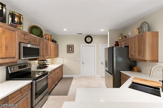 6561 Autumn Woods BLVD, Naples, FL 34109