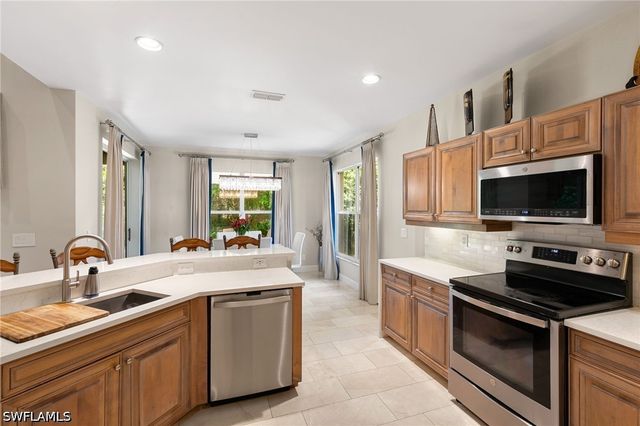 6561 Autumn Woods BLVD, Naples, FL 34109