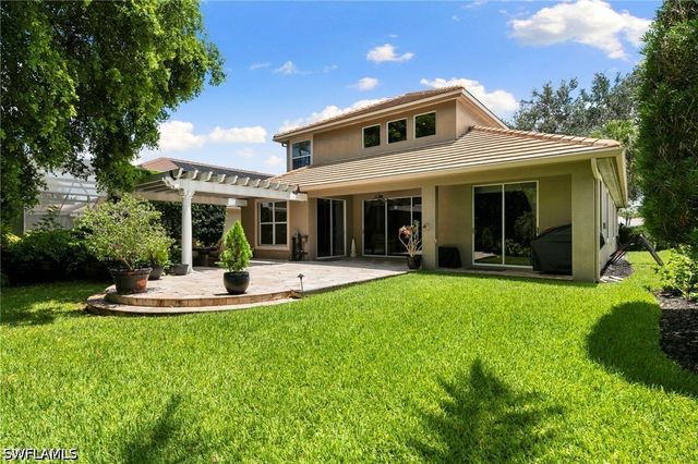 6561 Autumn Woods BLVD, Naples, FL 34109