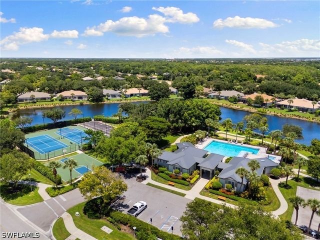 6561 Autumn Woods BLVD, Naples, FL 34109