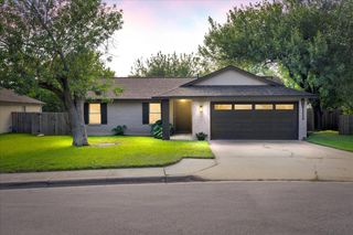 2111 Elder PL, Round Rock, TX 78664