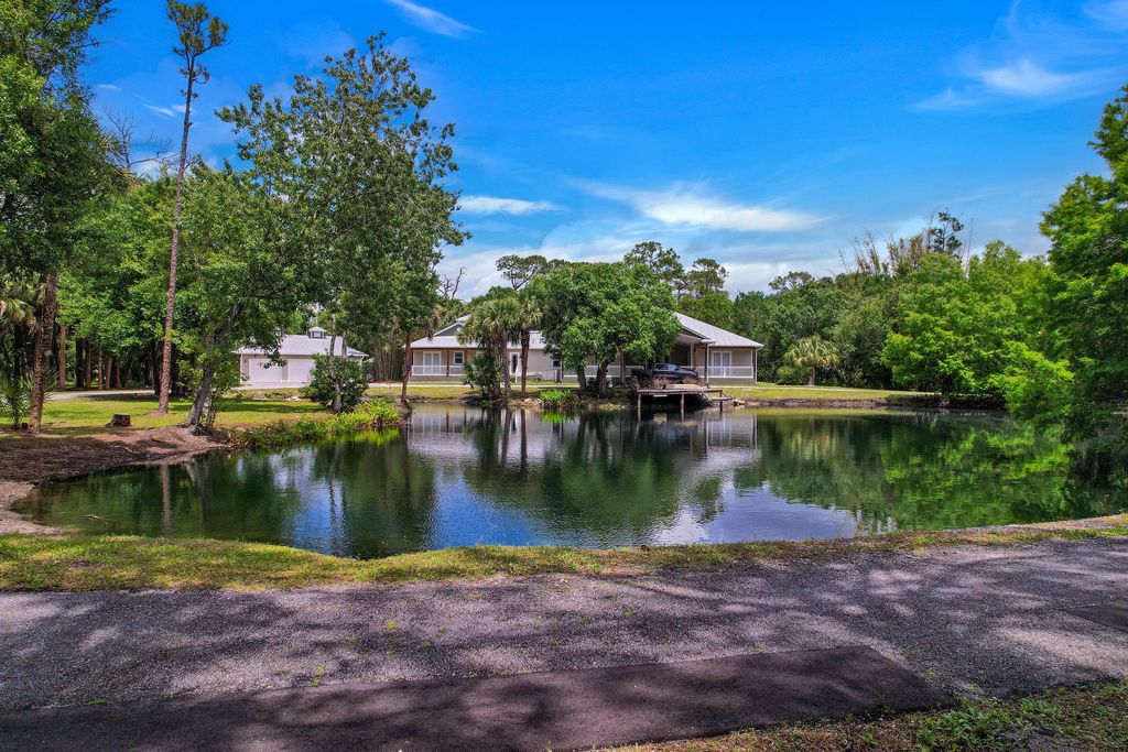 7003 SW Wisteria Terrace, Palm City, FL 34990
