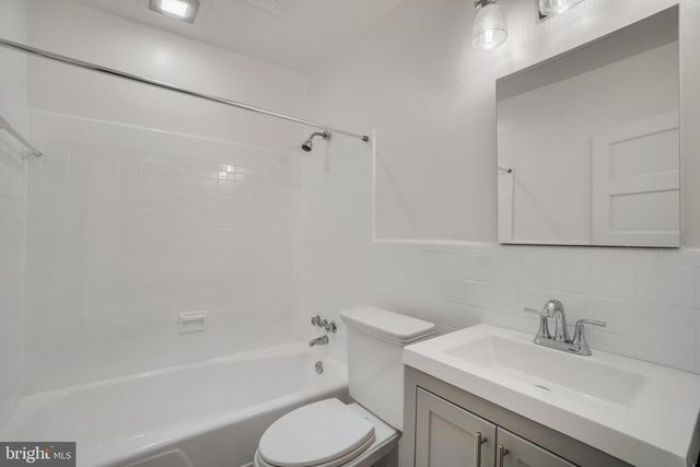 2030 PIERCE MILL RD NW, Washington, DC 20010