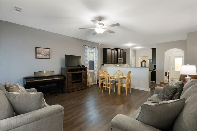 1535 Park Trails Boulevard, Princeton, TX 75407