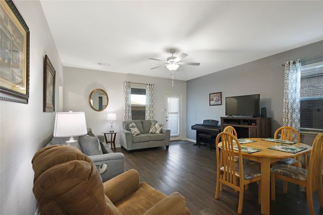 1535 Park Trails Boulevard, Princeton, TX 75407