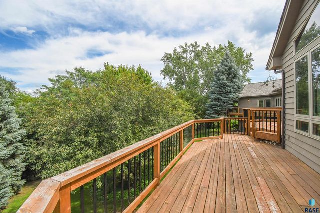 4800 S Caraway Cir Circle, Sioux Falls, SD 57108