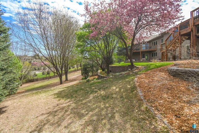 4800 S Caraway Cir Circle, Sioux Falls, SD 57108