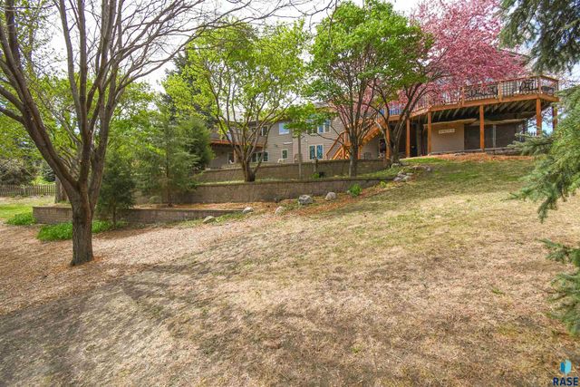 4800 S Caraway Cir Circle, Sioux Falls, SD 57108