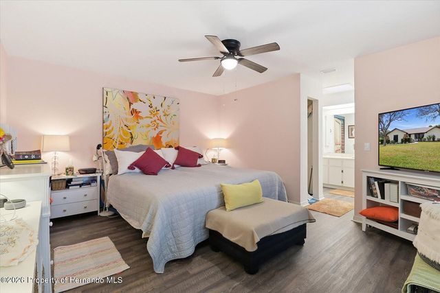 560 E Falconry Court, Hernando, FL 34442