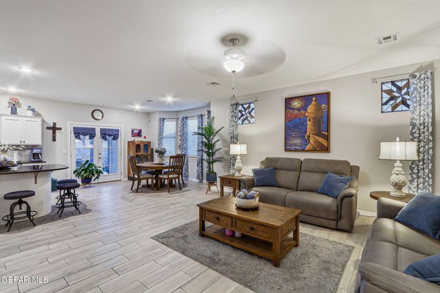 12768 HIDDEN EDGE Drive, Horizon City, TX 79928