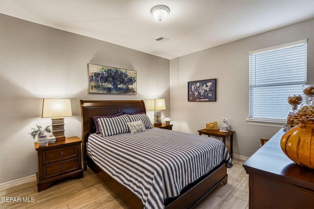 12768 HIDDEN EDGE Drive, Horizon City, TX 79928