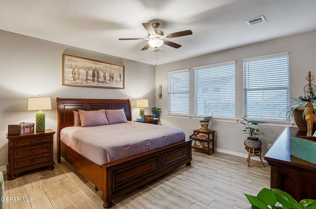 12768 HIDDEN EDGE Drive, Horizon City, TX 79928
