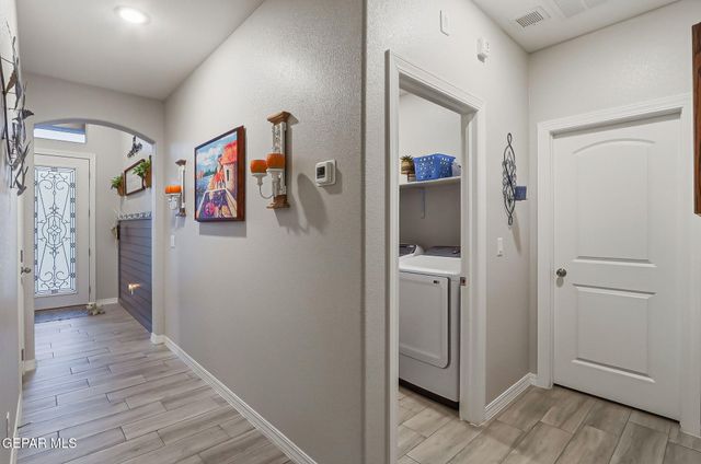 12768 HIDDEN EDGE Drive, Horizon City, TX 79928