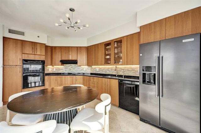19111 Collins Avenue 2703, Sunny Isles Beach, FL 33160