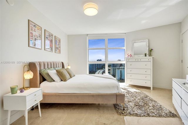 19111 Collins Avenue 2703, Sunny Isles Beach, FL 33160