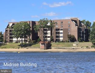 5100 CONVENT LN #606, Philadelphia, PA 19114