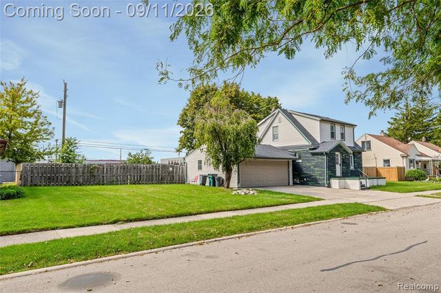 2341 Mcdowell Street, Ferndale, MI 48220