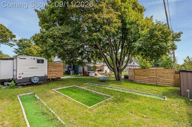 2341 Mcdowell Street, Ferndale, MI 48220