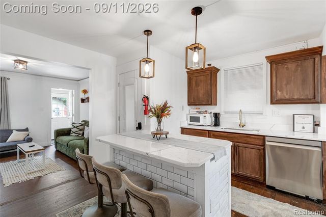 2341 Mcdowell Street, Ferndale, MI 48220