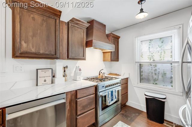 2341 Mcdowell Street, Ferndale, MI 48220