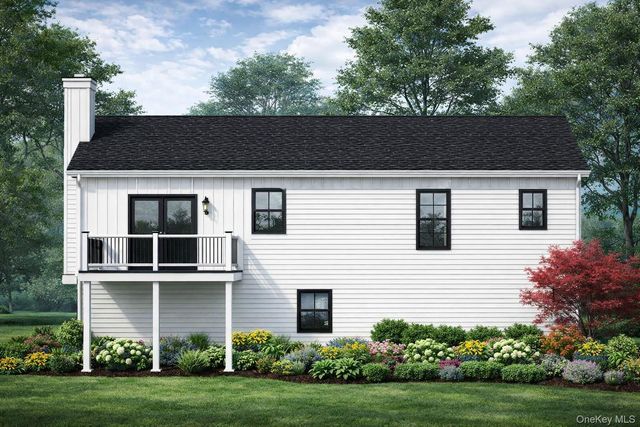 455-4 Middle Road, Riverhead, NY 11901