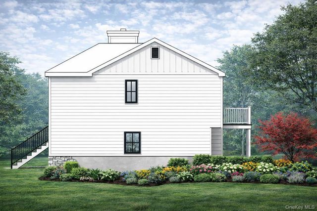 455-4 Middle Road, Riverhead, NY 11901