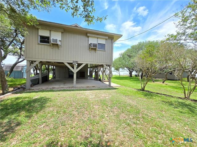 2182 W Bayshore Drive, Palacios, TX 77465