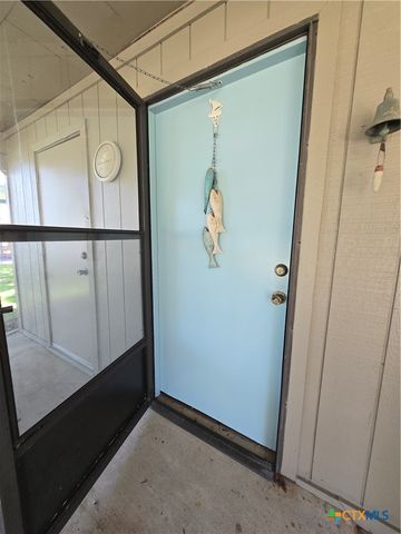 2182 W Bayshore Drive, Palacios, TX 77465