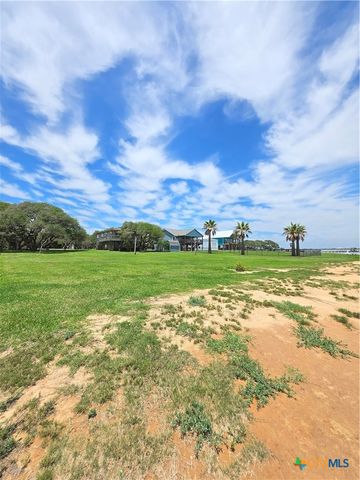 2182 W Bayshore Drive, Palacios, TX 77465