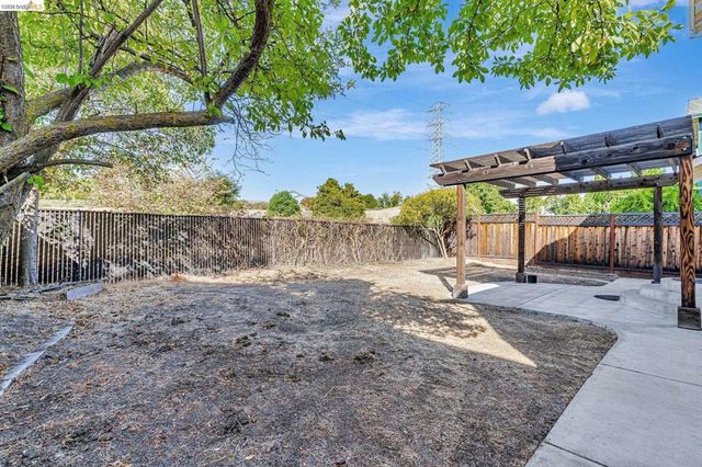 5052 PERRY WAY, Antioch, CA 94531