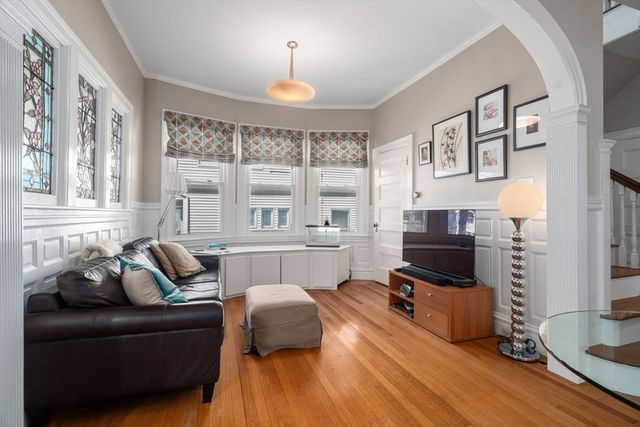 121 Thorndike Street, Brookline, MA 02446
