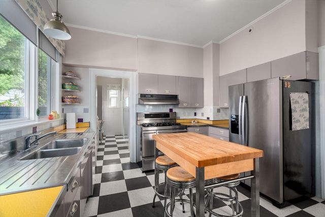 121 Thorndike Street, Brookline, MA 02446