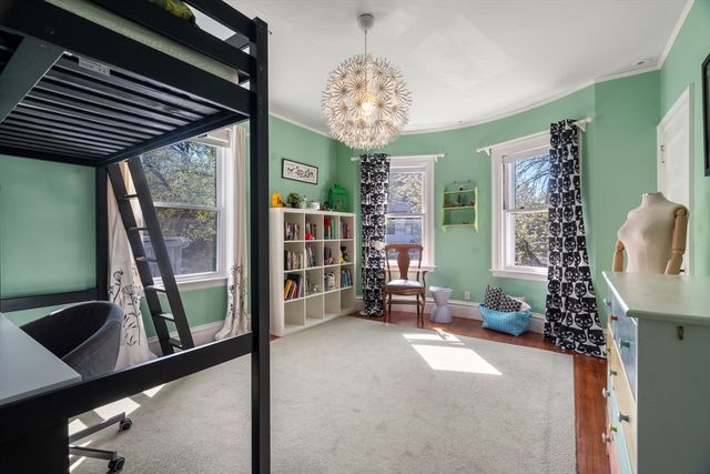 121 Thorndike Street, Brookline, MA 02446