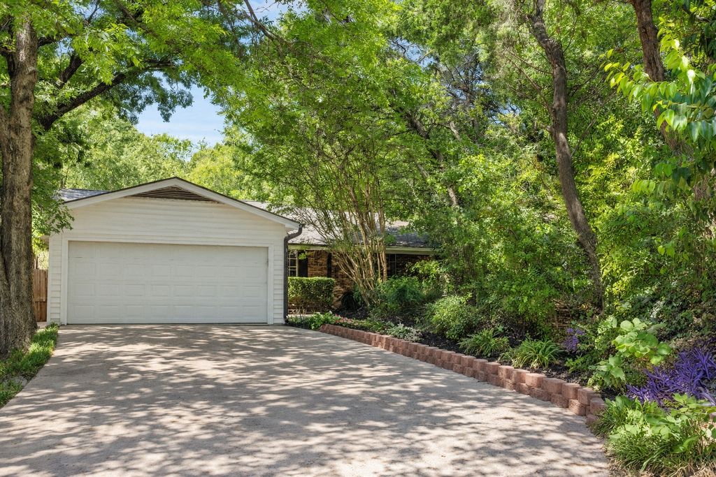 5607 Mona Lane, Dallas, TX 75236 — exterior