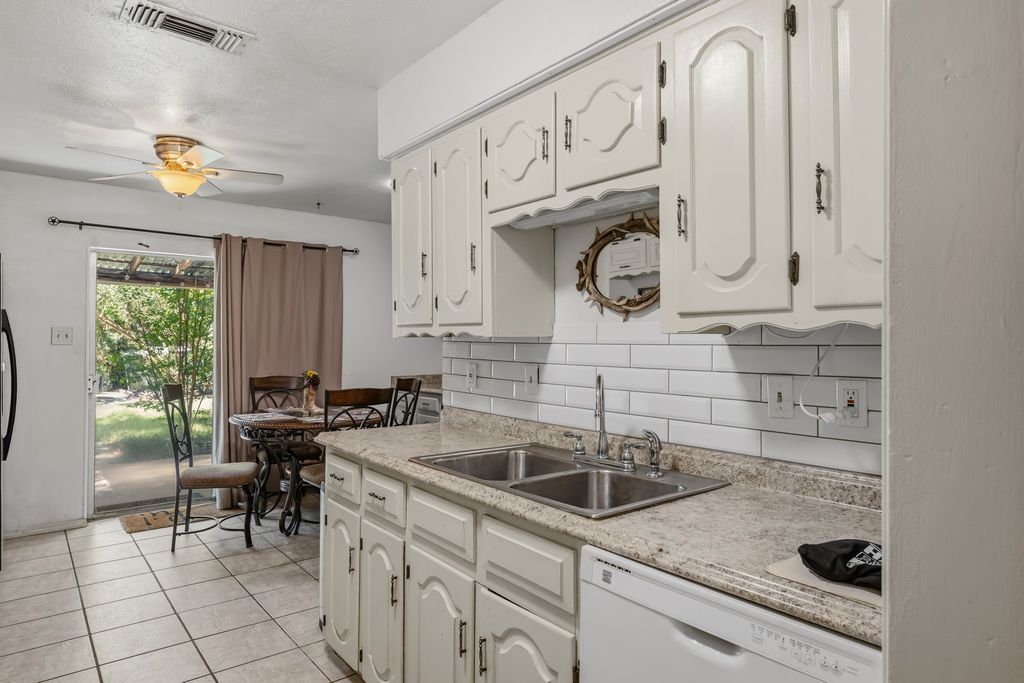 5607 Mona Lane, Dallas, TX 75236 — photo 3