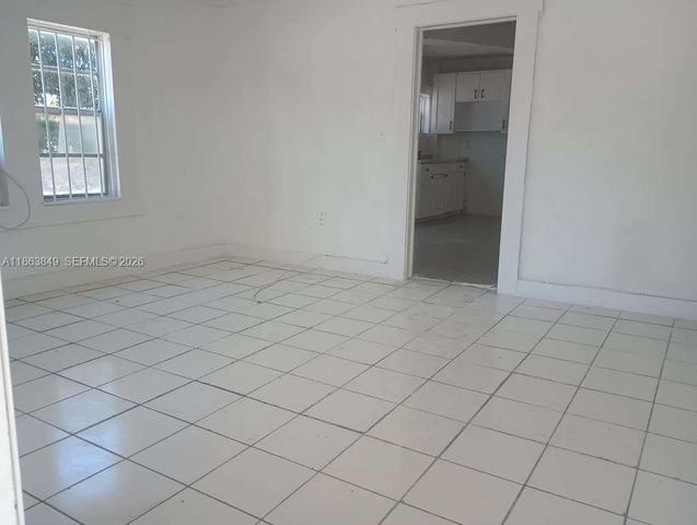 1925 NW 56th St, Miami, FL 33142