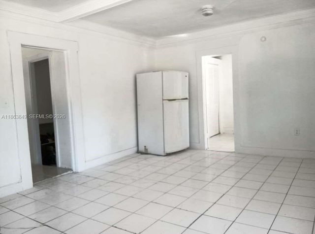 1925 NW 56th St, Miami, FL 33142