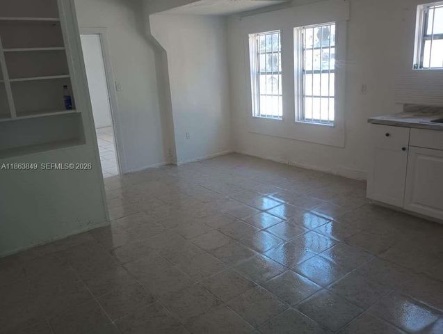 1925 NW 56th St, Miami, FL 33142