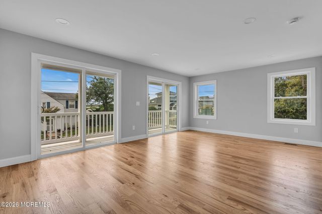 724 Bay Avenue, Brick, NJ 08724