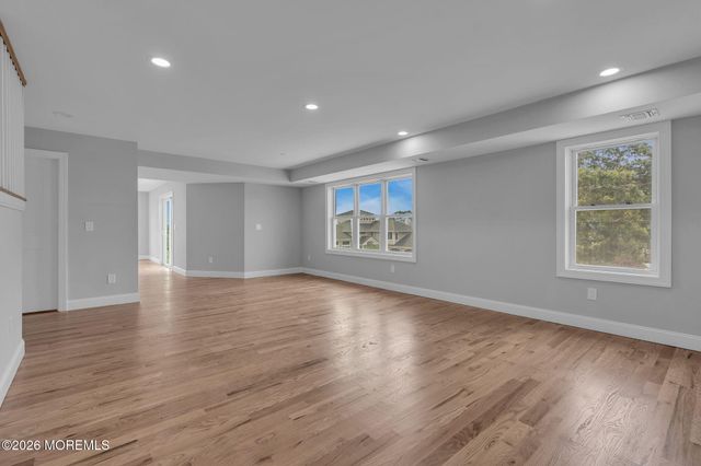 724 Bay Avenue, Brick, NJ 08724