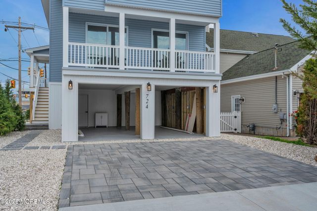 724 Bay Avenue, Brick, NJ 08724