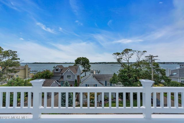 724 Bay Avenue, Brick, NJ 08724