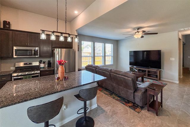 703 Patriot DR, Buda, TX 78610