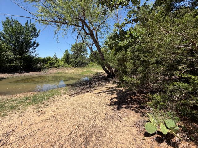 230 Keys Road, Sunset, TX 76270
