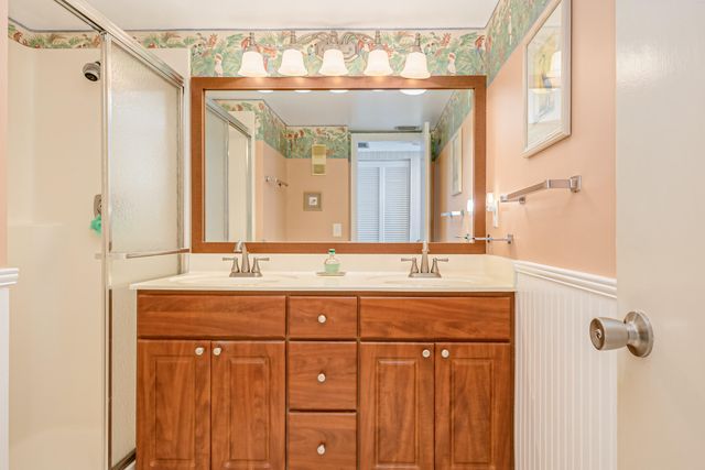 1555 N Highway A1a 305, Indialantic, FL 32903