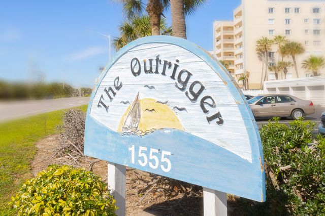 1555 N Highway A1a 305, Indialantic, FL 32903