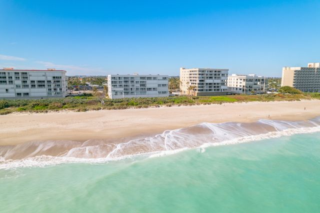 1555 N Highway A1a 305, Indialantic, FL 32903